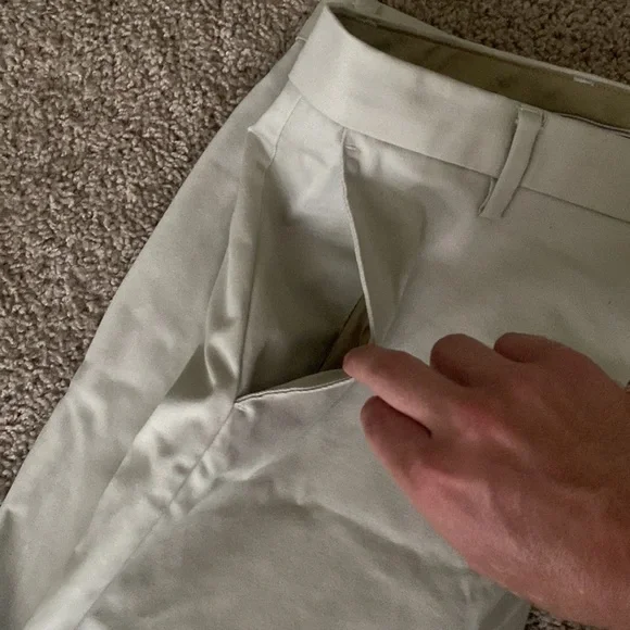 Dockers Signature Khakis W31 L30 - Picture 3 of 5